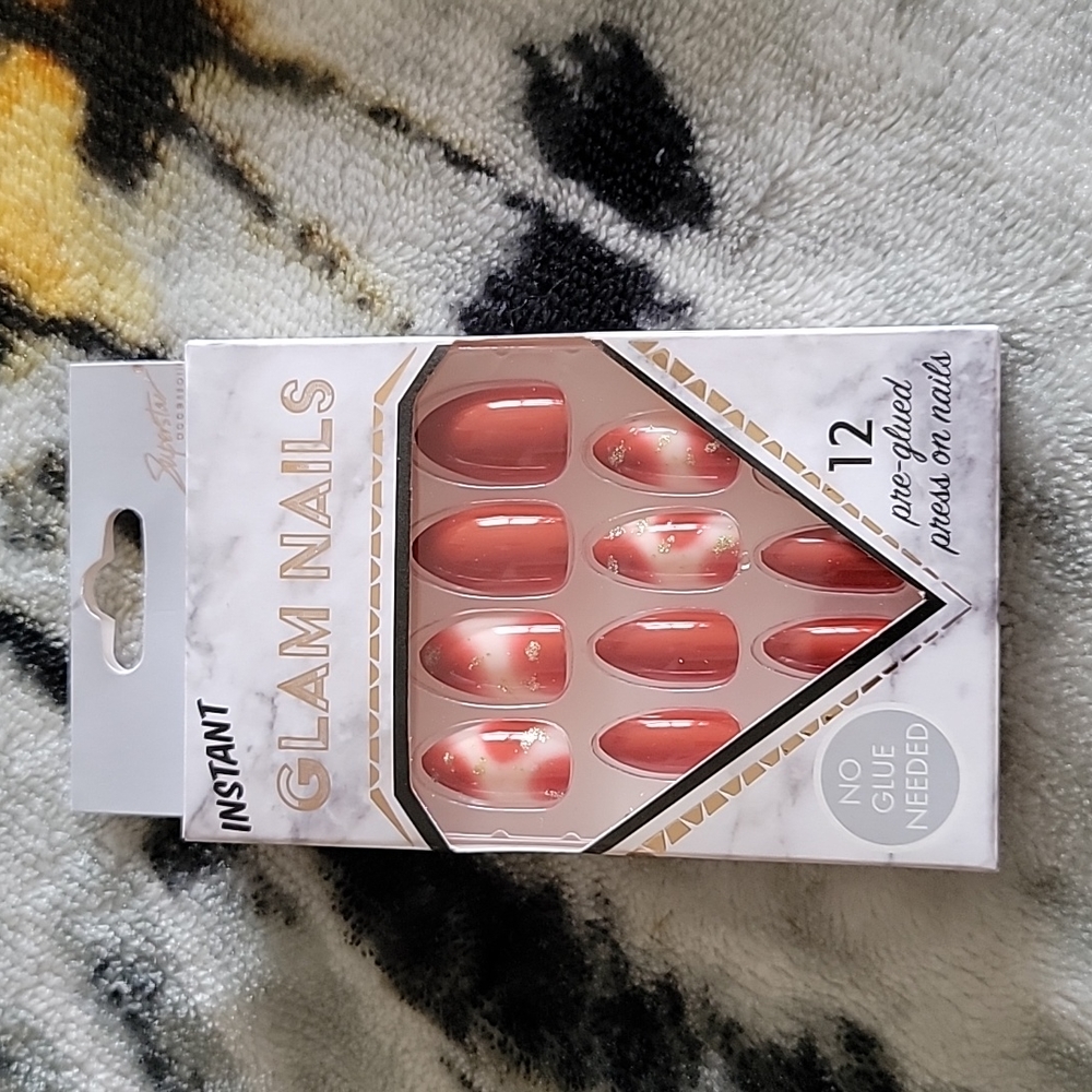 Red Press-on Nails 12 count